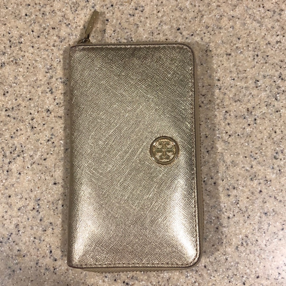 Tory Burch wallet
